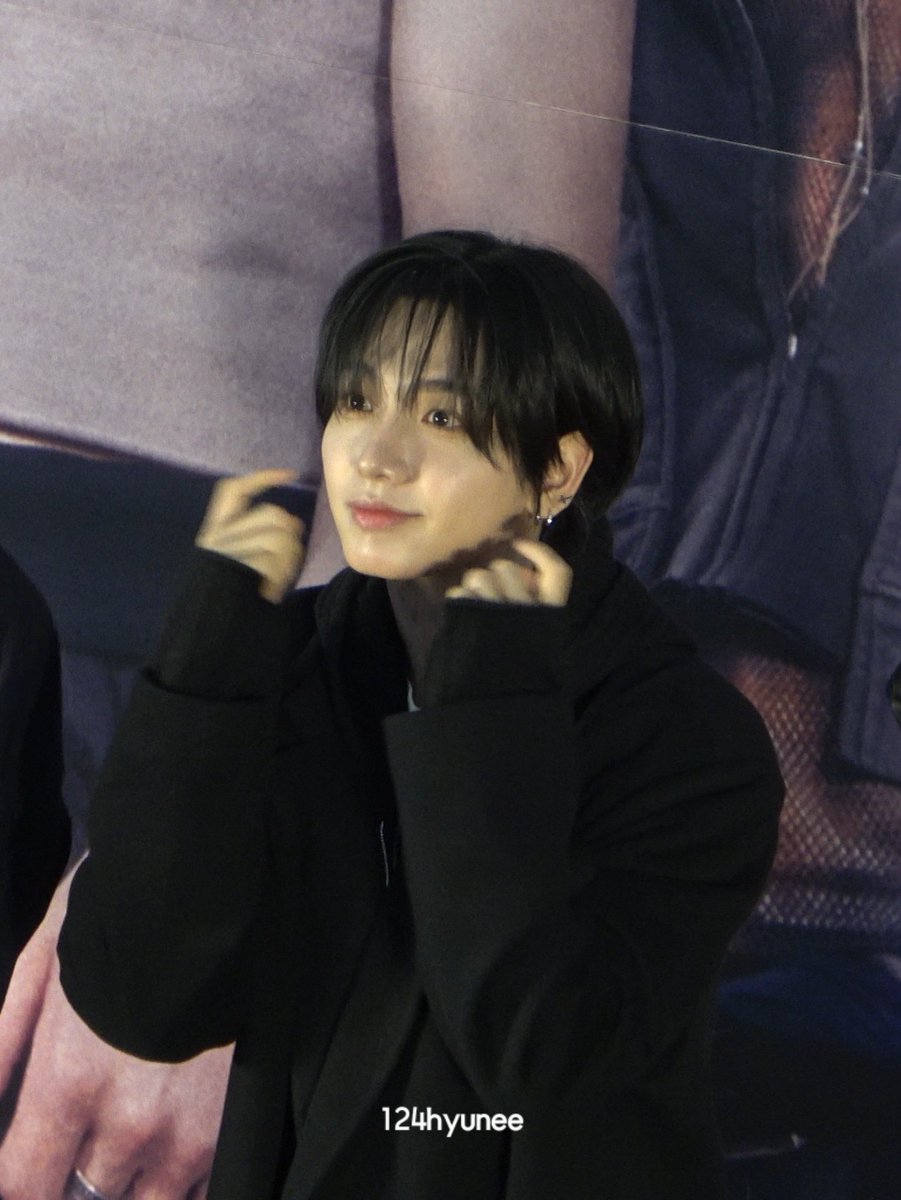 260124 이즈위 팝업

애교 너무 커염지다

#명재현 #보이넥스트도어
#JAEHYUN #BOYNEXTDOOR