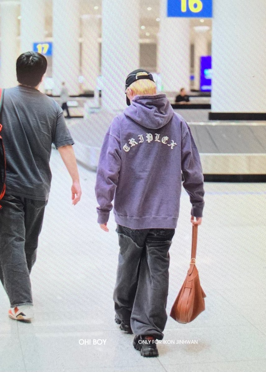 260124 ICN 지나니귀국🇰🇷

#진환 #김진환 #JAY
#아이콘 #iKON #JAY_207