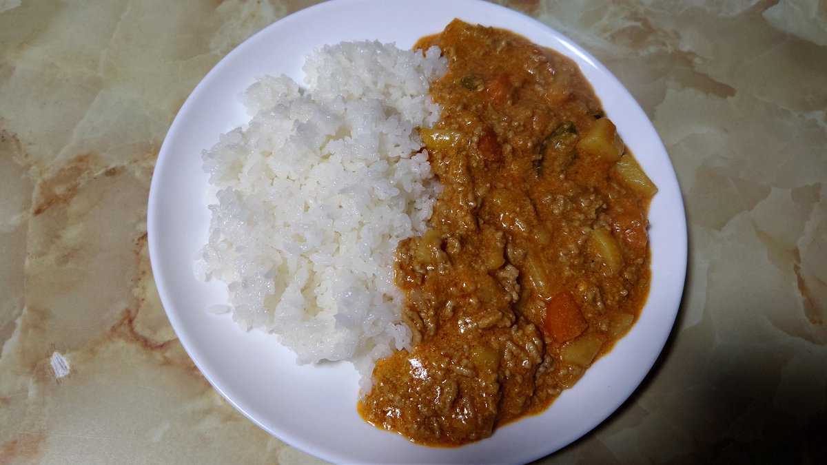 Rayb1rd_9714's tweet photo. スパイスから作った手作りカレー
（実家暮らしですがこんなことしてます。） https://t.co/yQjF0PTh8n