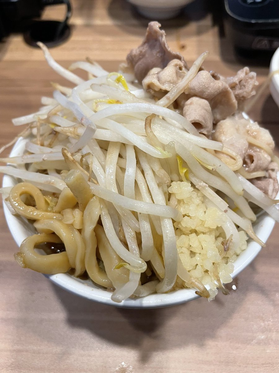 DB_fuGta's tweet photo. しゃぶ葉　宇都宮ゆいの杜店(栃木県宇都宮市ゆいの杜)
背徳ラーメン

#背徳至高のグルメフェア
#G系
#しゃぶしゃぶ
#ラーメン
#ramen https://t.co/KvicXuDjUC