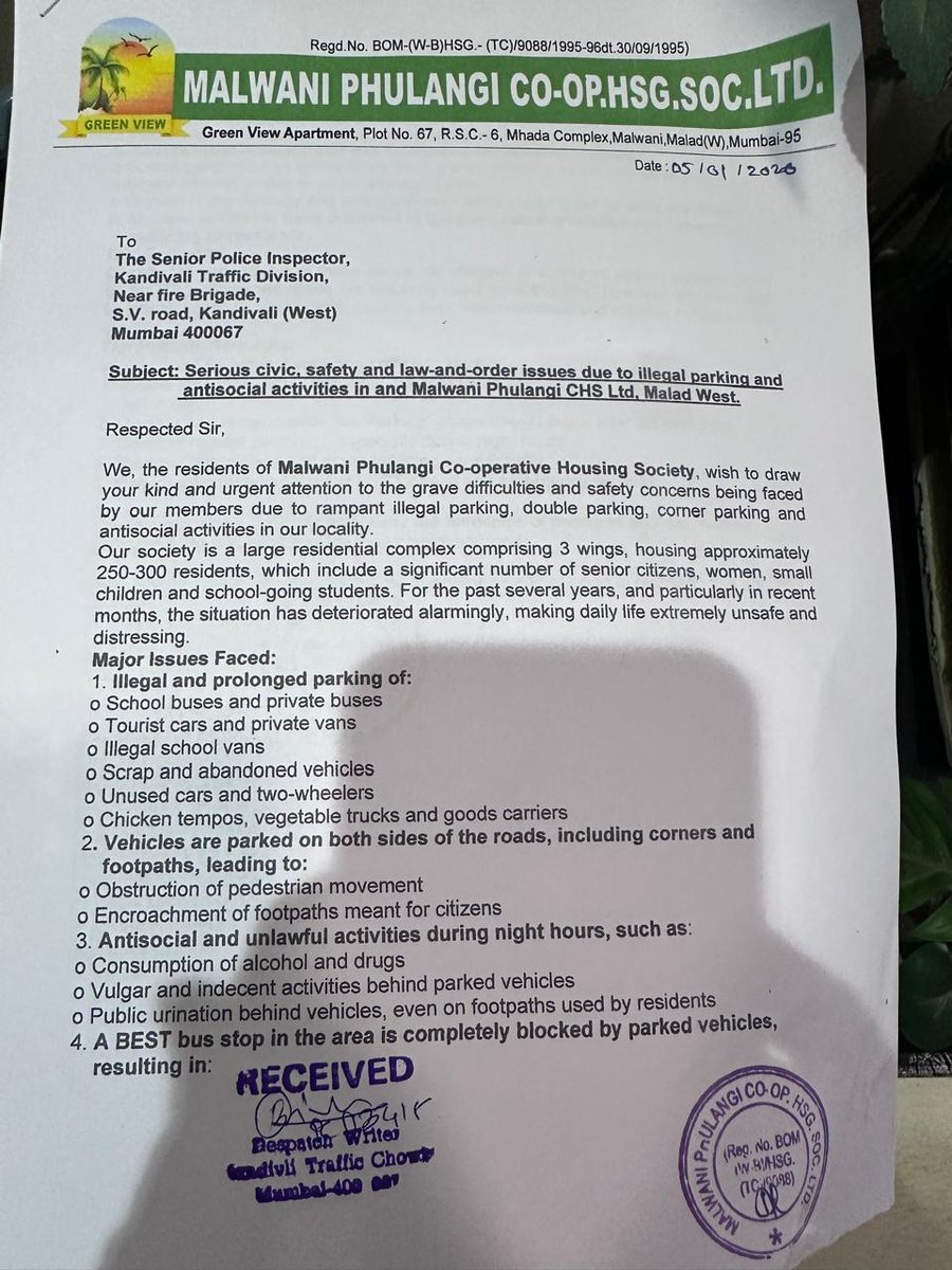 niloferm's tweet photo. @mumbaimatterz @RidlrMUM @richapintoi  
Malad West(Malwani MHADA)residents suffering. Roads blocked due to illegal/unidentified parking, ongoing construction occupying half the road.Already Complained to BMC,traffic Police &amp; Malwani police station. No action taken yet. https://t.co/XP6Pnp0Vwb