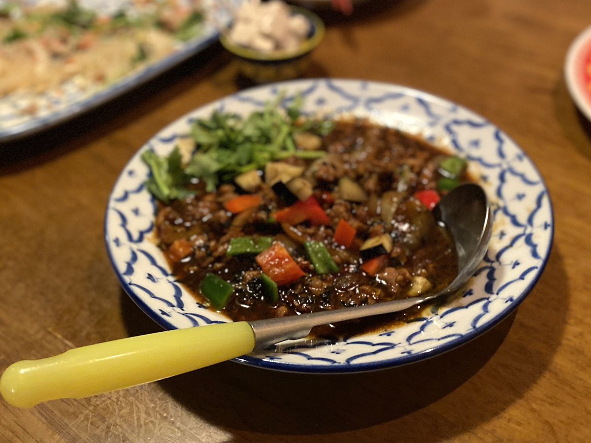 昨晩は久々の #タイ料理 を定期メンバーで囲み乾杯。とても美味しく楽しく有意義な時間を今回もありがとです。 #国分寺 #おやじの週末