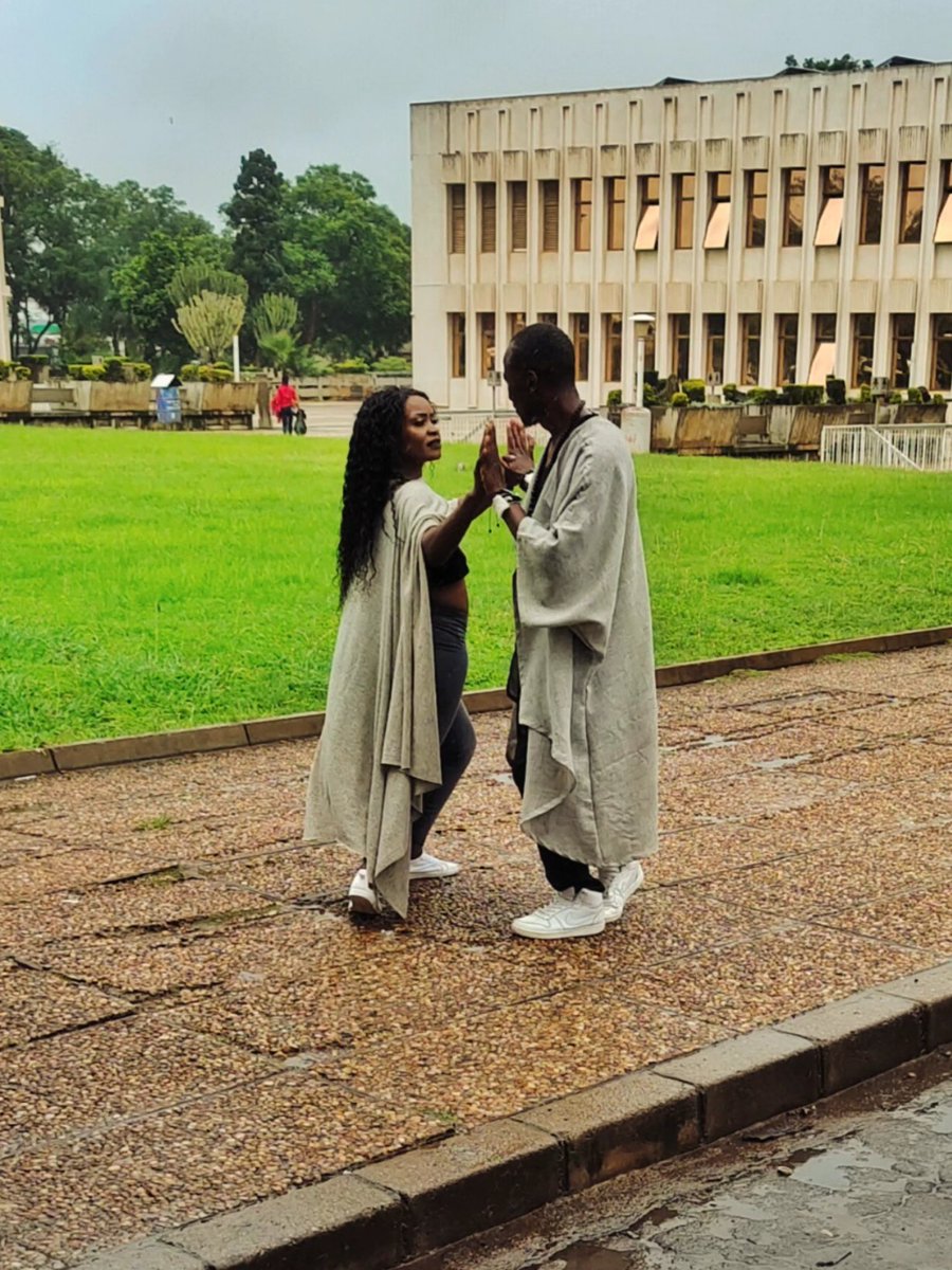 It's not true love unless it makes you wanna follow her everywhere:
distrokid.com/hyperfollow/ms…