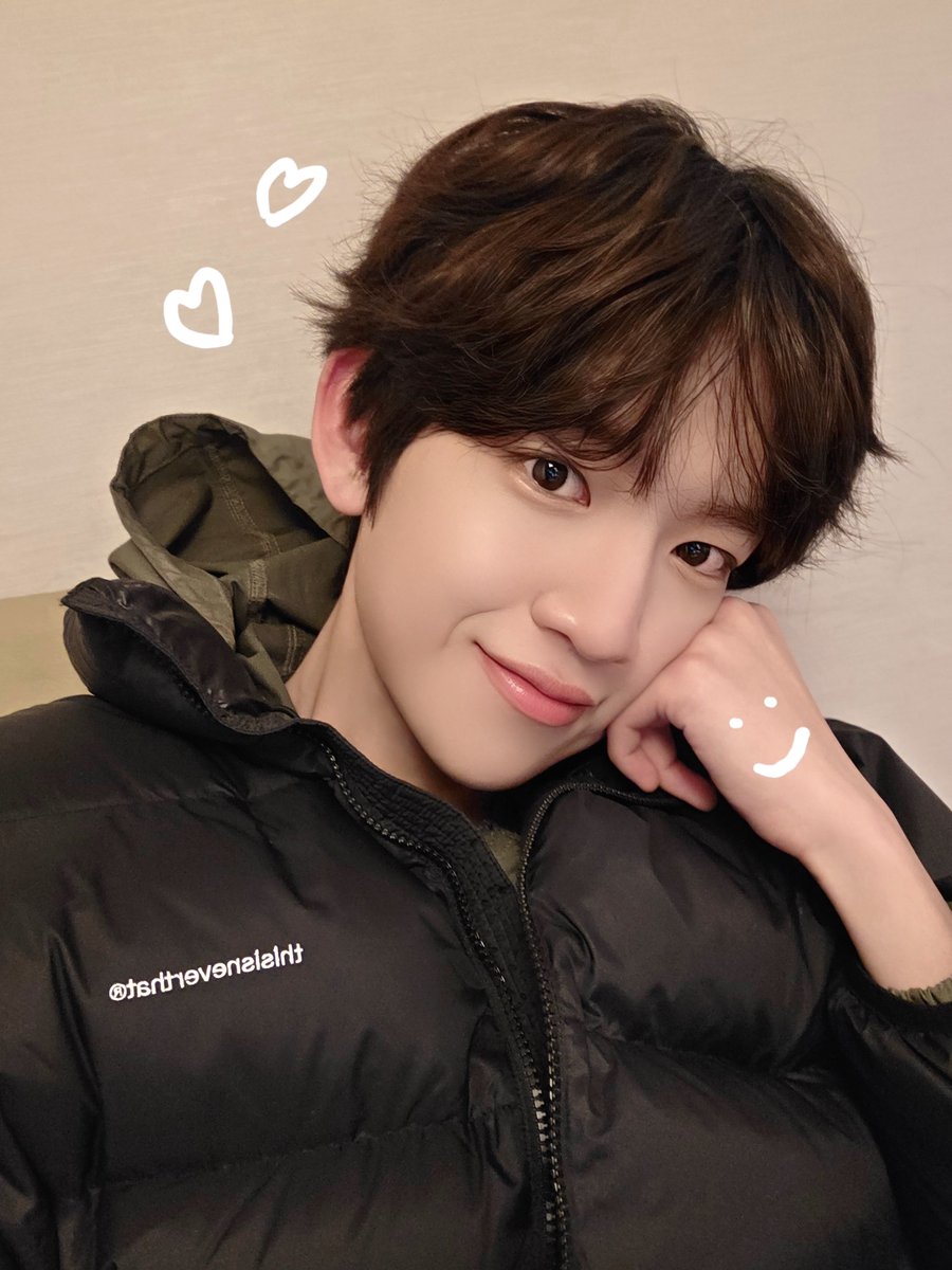 IDID_starship's tweet image. [🌠] #김민재_DID
😳👀🙃🙂

#IDID #아이딧 #KIMMINJAE #김민재