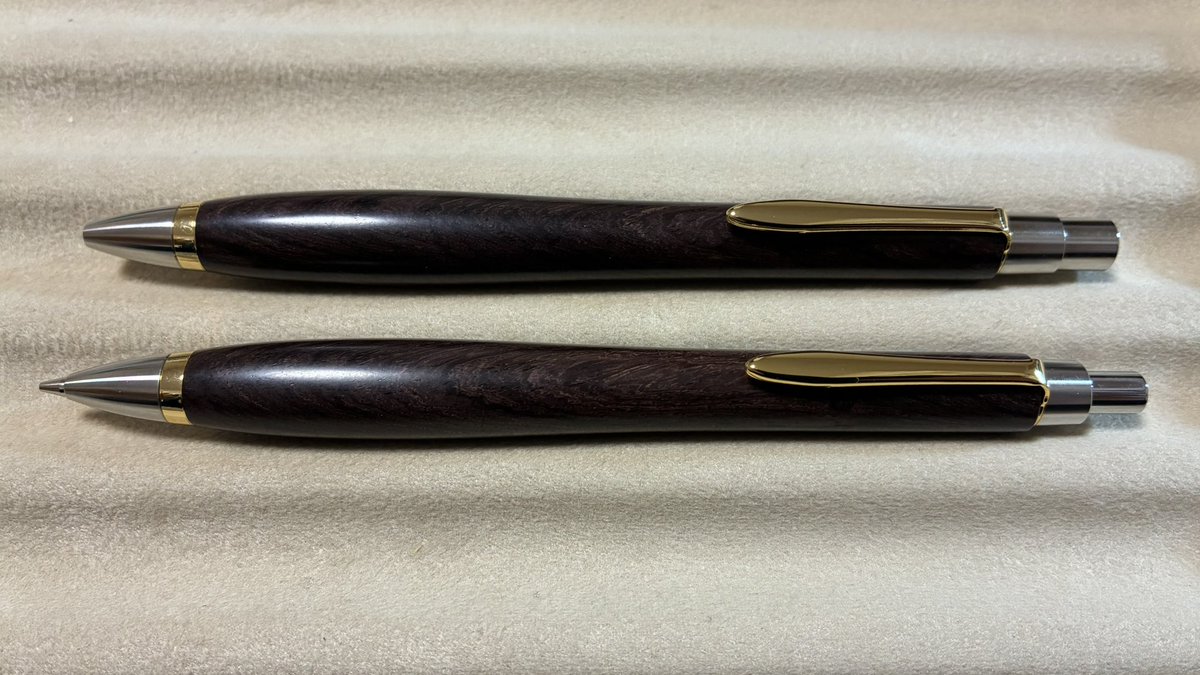 マダガスカルローズウッド(モンティコラ)のシャープペンシル