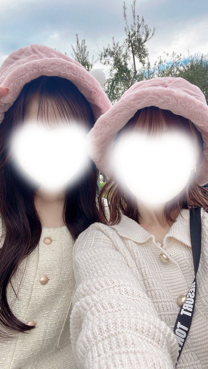 haniboochan's tweet photo. 今更だけどDハロ🤍🖤
10/24に行ったからおばけなかったけどピンクバケハかわいかったから少し許した https://t.co/1lXd9t8sBP
