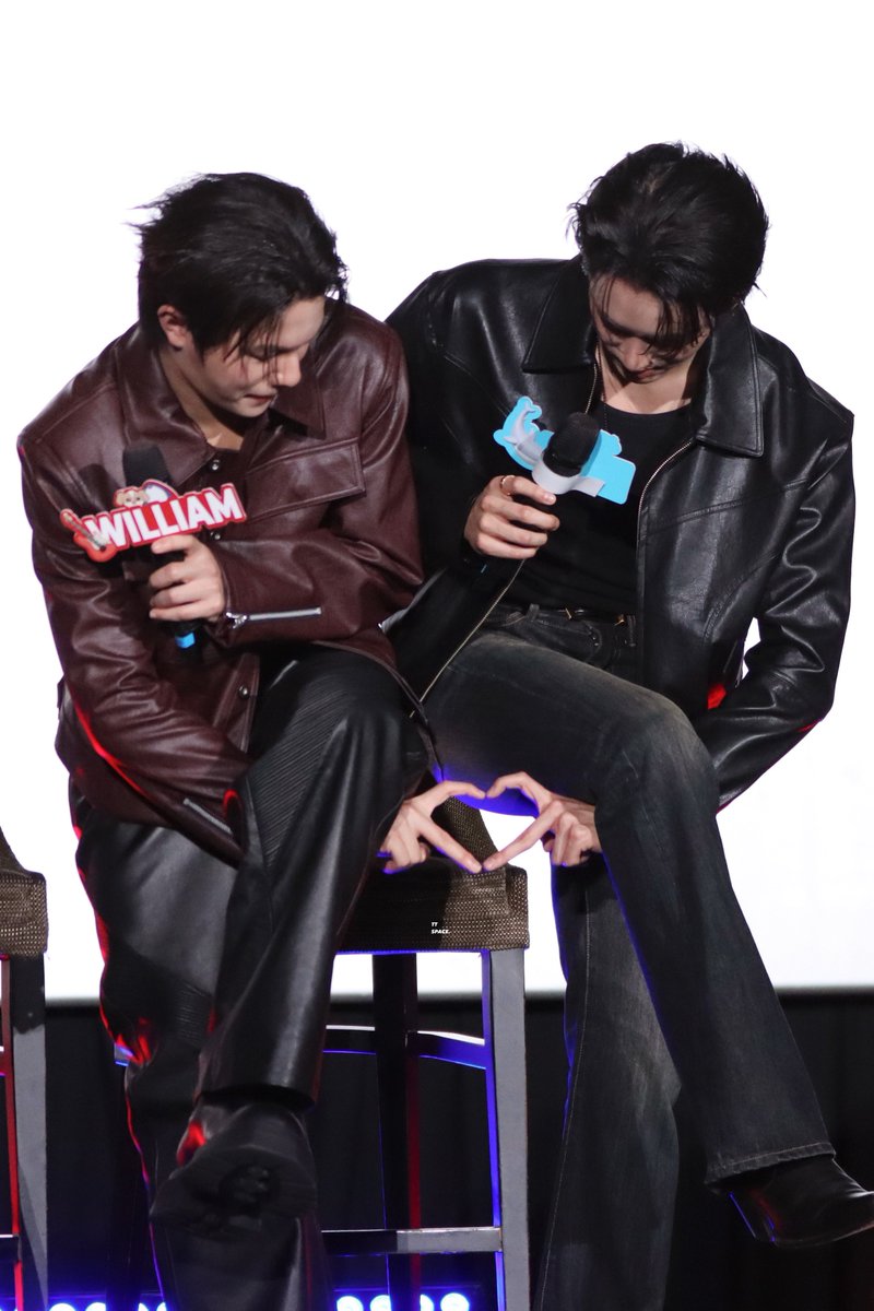 TTxSpace's tweet image. ทำท่ายากมากกกก ไม่มีหรอก มม หวานๆ 5555555555555555525555555525525555555225555555555555

WILLIAMEST ECHO IN SG

#WilliamEst1stFMinSingapore
#WilliamEst #วิลเลี่ยมเอส