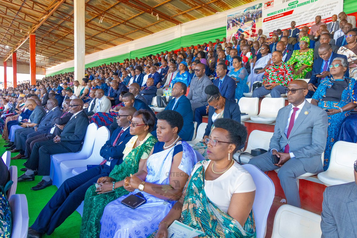 #Gitega_J3:Ako kamo akaba yakabateye mu nyigisho yahaye indongozi mu gitondo co kuri uyu wa gatandatu igenekerezo rya 24 Nzero 2026, umunsi ugira 3 ari nawo usozera amasengesho yo gushimira Imana yateguwe n'umugambwe <a href="/CnddFdd/">CNDD-FDD</a> ku rwego rw'igihugu.