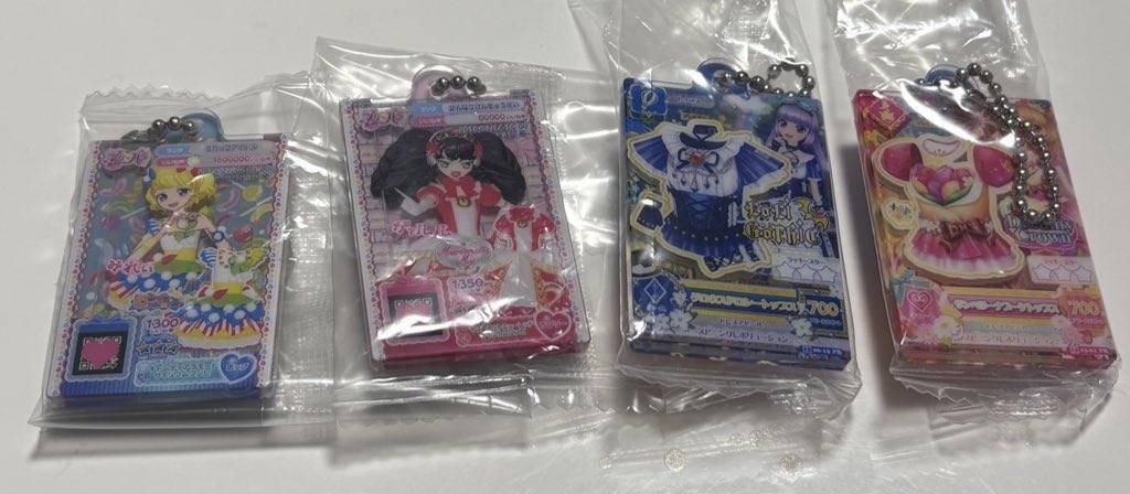 rs17_'s tweet photo. アイカツ！ ガチャアクリルチャーム3 ガチャガチャ
交換 譲渡

譲 画像1枚目数字　画像2枚目
（💜は出し惜しみの為お返事にお時間頂戴します）

求 画像1枚目💖　
スターフェスティバル　ブルーミング

郵送希望です📮
物によっては比率違い可能になりますのでご相談ください https://t.co/ZbogKFISy1