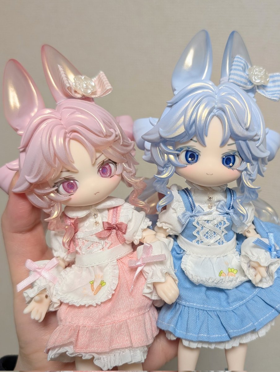 悩んで3Dデータこねくり回してるアイ　もうちょっと瞳孔大きい方がいいかなぁ…　悩む！