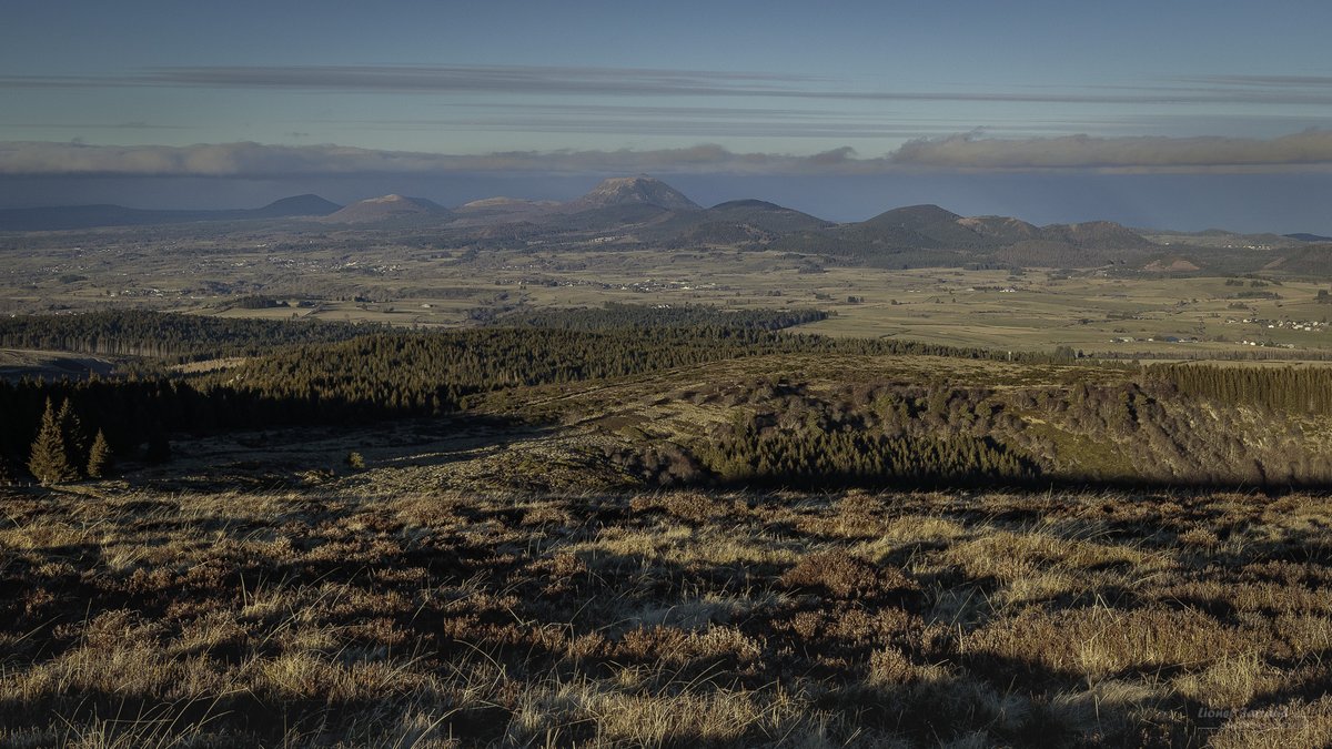 onceworld_'s tweet photo. Panoramas depuis le Puy Baladou dans le Massif du #sancy , le 2 janvier 2026 #auvergne #landscapephotography #MyAuvergne @sancy_auvergne @AuvergneAuCoeur
#BaladeSympa @Auvergne #MagnifiqueFrance @parcvolcans @AuvergneMarque @AuvergneDest
@myphotozine @otsancy https://t.co/ct2yA13Ooe
