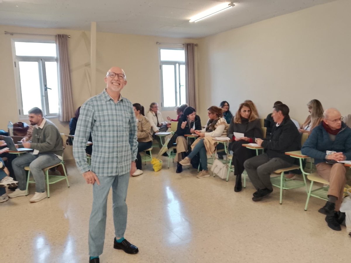 Hoy con nosotros en las Jornadas de profesores de Religión, Pedro Luis (Lupi) #TendiendoPuentes #ReliCanarias