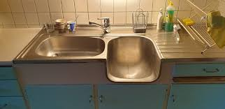 Valodore's tweet photo. @Jbanklestankle1 Back in the 60s, some people had sinks like this in the kitchen. 
My grandma had one that was super deep, and it was possible to use it as a piss sink if the bathroom was taken 😆 https://t.co/ltn2YcSpKA