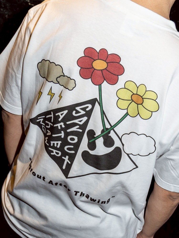 【🌼NEW MARCH🌸】

"Sprout After Thawing" T
¥3,000

ライブ会場にて販売開始💐