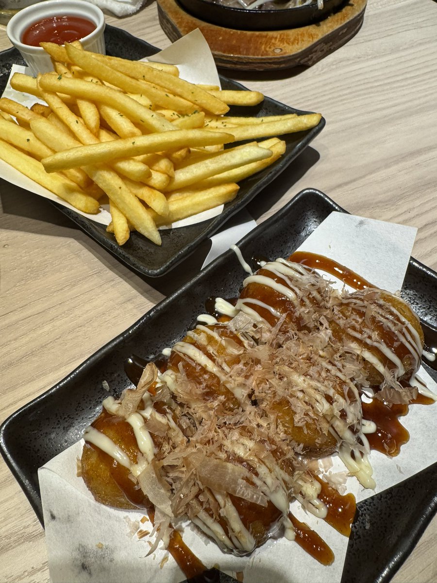 新年会なう🥹💞✌️