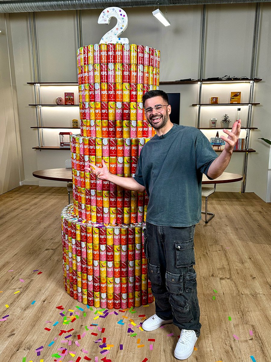 PopsDrink's tweet image. QUI VEUT DU POP’S GRATUIT ? 🎉
On fête nos 2 ans ! Pour l’occas : big gateau et big cadeau pour vous !
RT + commente ta saveur préférée, on envois des colis au hasard !