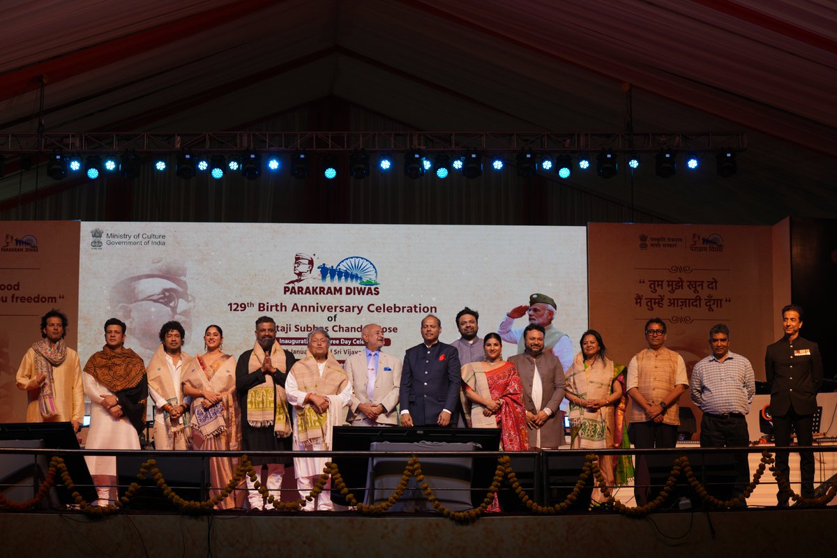 axis_event's tweet photo. Glimpses from the #ParakramDiwas 2026 celebrations at Sri Vijaya Puram, Andaman &amp; Nicobar Islands - an evening filled with powerful tributes to Netaji Subhas Chandra Bose 

A spectacular first ever drone show at Andaman &amp; Nicobar Islands enthralled the audience, vividly https://t.co/JAJtOmBnMf