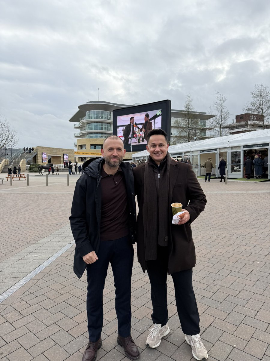 Stephen R Power tweet media