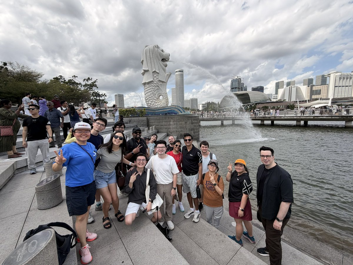 iOS Conf SG tweet media