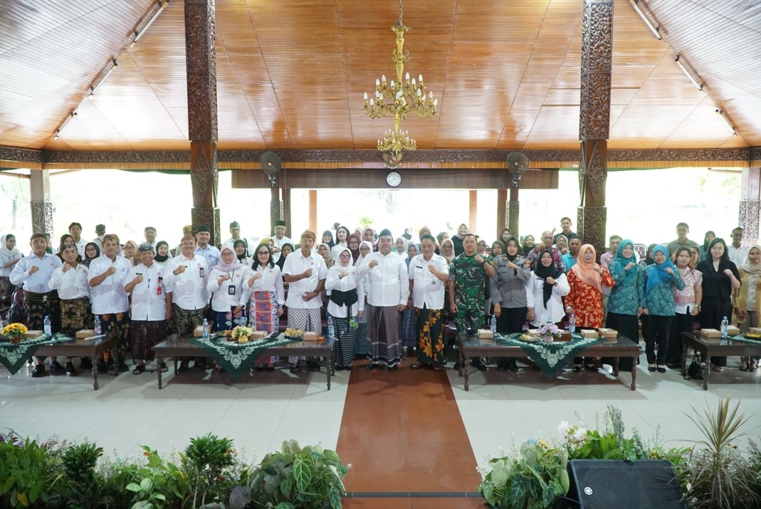 Selamat dan sukses atas Pelantikan dan Pengesahan Pengurus Dekranada Kabupaten Blora Masa Bhakti Tahun 2025-2030. 

Semoga Dekranasda Blora menjadi motor penggerak pengembangan kerajinan daerah, memperluas akses pasar, serta meningkatkan kesejahteraan perajin dan pelaku UMKM di