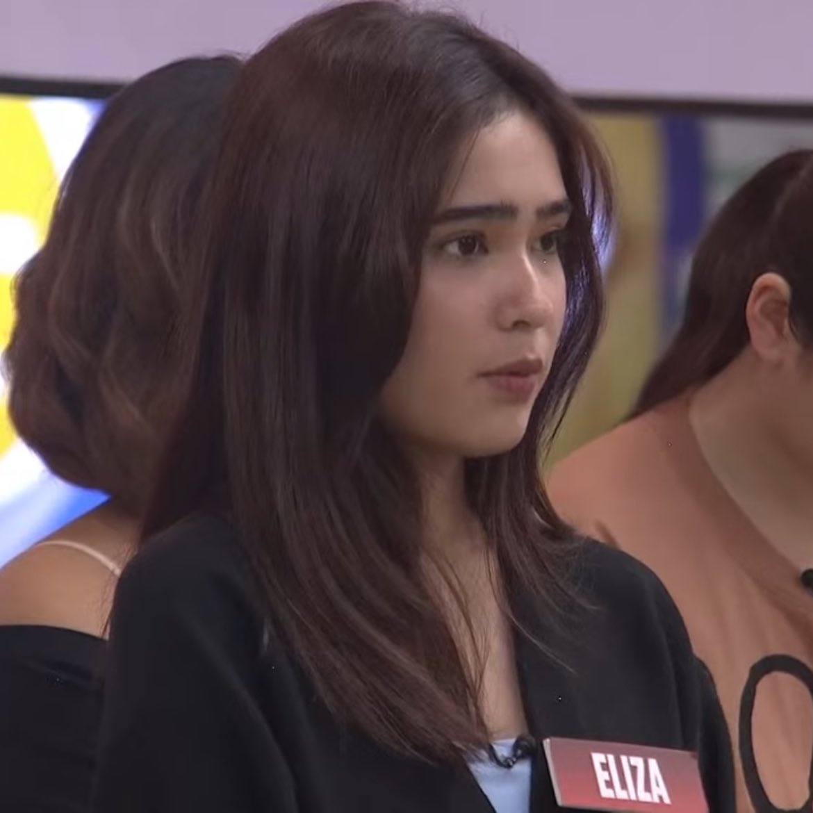 softmejes's tweet image. Eliza must’ve felt really anxious about Kuya’s utos, knowing that people here in outside world tend to criticize almost everything she does. At the same time, I still believe that she genuinely thinks none of the housemates are being untruthful inside.

#ElizaBorromeo