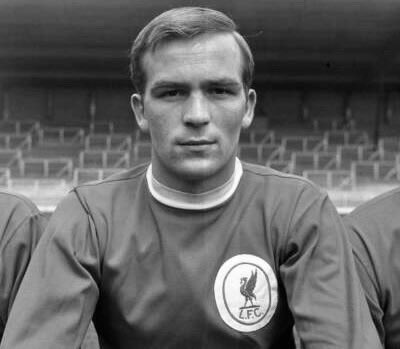 Football Back Then ⚽️🏐⚽️ tweet media