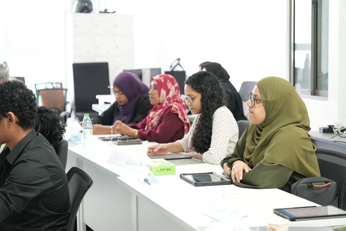 Statistics Maldives tweet media