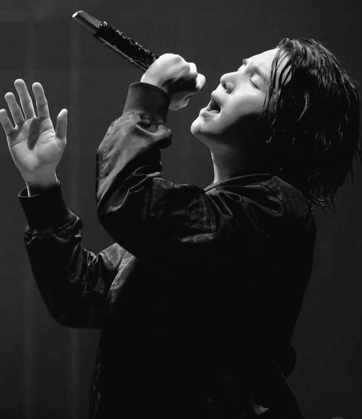 Participate in coordinated listening parties via platforms like Stationhead you can contribute to the "Haegeum" stream count and help it reach the 1B streams milestone..🎧😺

👇
🎶 SH: stationhead.com/streamforsuga

🎶 WV: listening-party.weverse.io/bts/wlp/1-1688…

#HaegeumTo1Billion
#SUGA  #AgustD