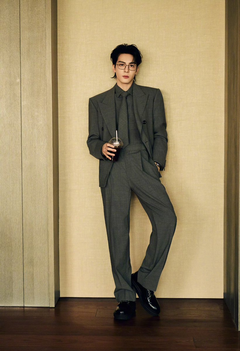 zsxarchives's tweet image. 📸 2026.01.24 #ZengShunxi Weibo Update

“2026, eat more and see each other more”
 
#JosephZeng #曾舜晞