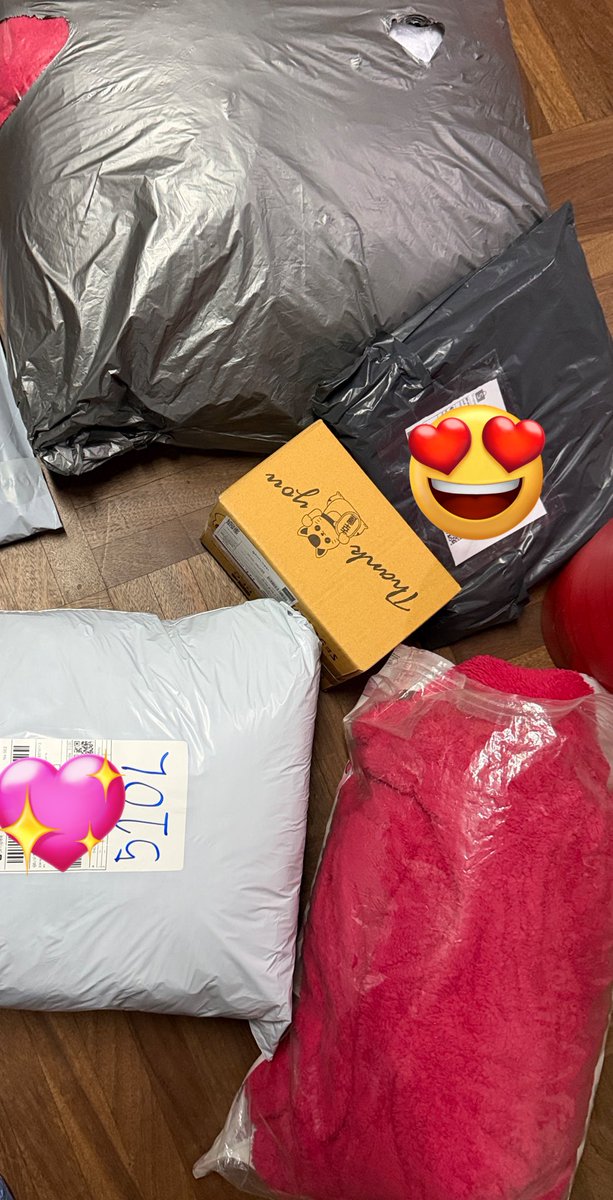 pompoko35's tweet image. ไม่เสียแรงที่กว้านหาซื้อชุดน้องโพ 🤣🤣🤣🤣