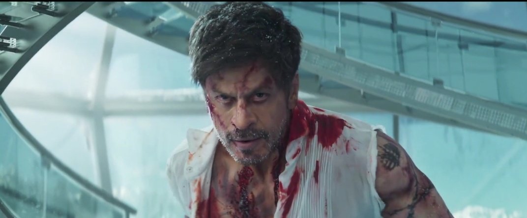 SRks_Shubhh1's tweet photo. #KING SRK's Intensity at 60 🥵 https://t.co/YWKfebvRP5