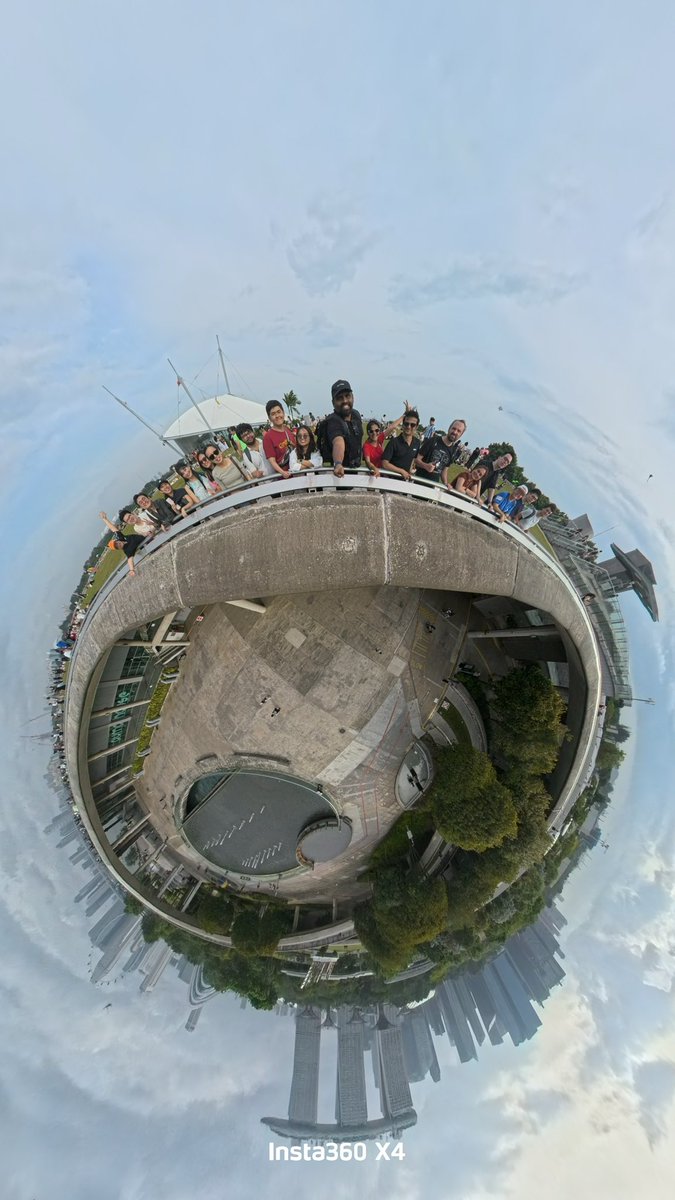 iOS Conf SG tweet media