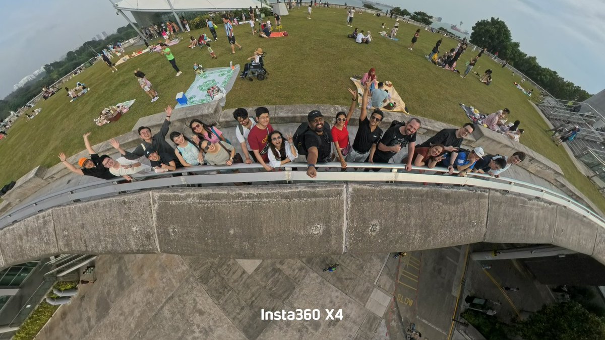 iOS Conf SG tweet media