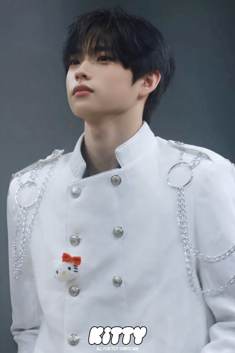 𝗞𝗶𝘁𝘁𝘆. tweet media