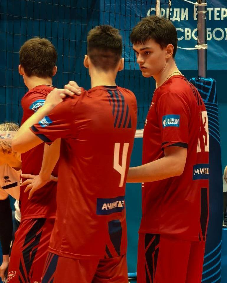 💥🔥 Наши ребята вышли в финал турнира, посвящённого освобождению Ленинграда от фашистской блокады!
🐻‍❄️ ЯНАО vs ⚛ ️Ленинградская обл. — 2:0 (25:13, 25:18)

🥇 Матч за золотые медали состоится в воскресенье!
🇷🇺 ЯНАО vs 🇧🇾 Беларусь
⏰ Начало в… t2p.pw/PSz3nqT9xL