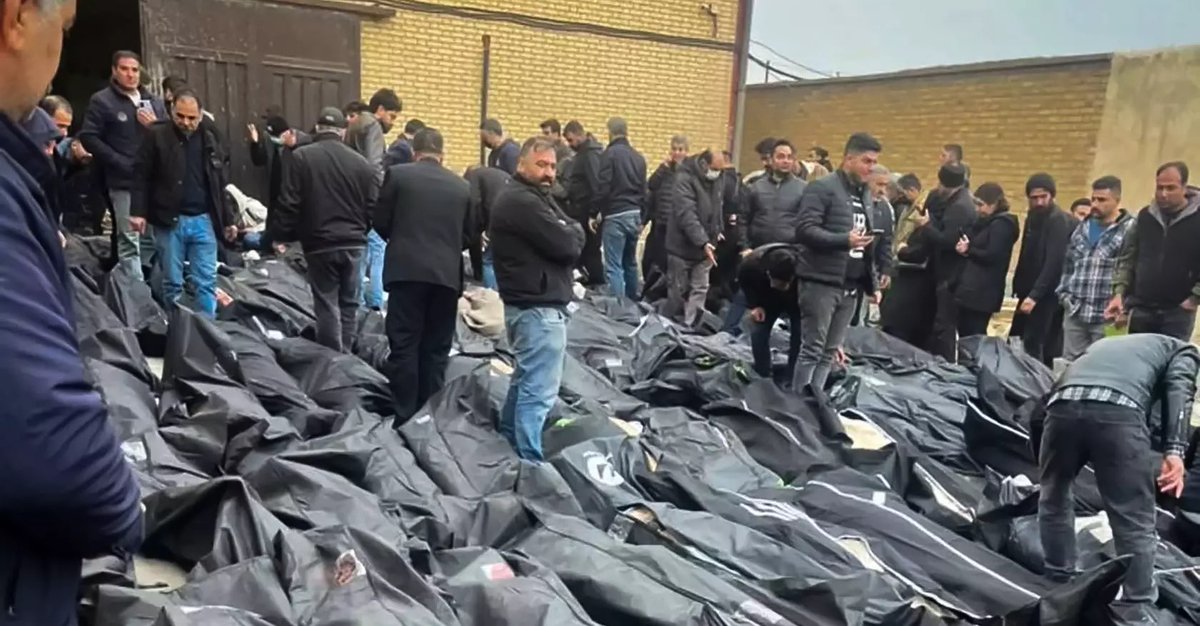 quatremer's tweet image. Le régime islamiste iranien a massacré en quelques jours entre 10 et 30000 personnes, des jeunes essentiellement) désarmées qui rejettent l'obscurantisme religieux des mollahs. Internet coupé, pas de journaliste, la tuerie à huis clos.
Où sont les manifestants, les mobilisations,