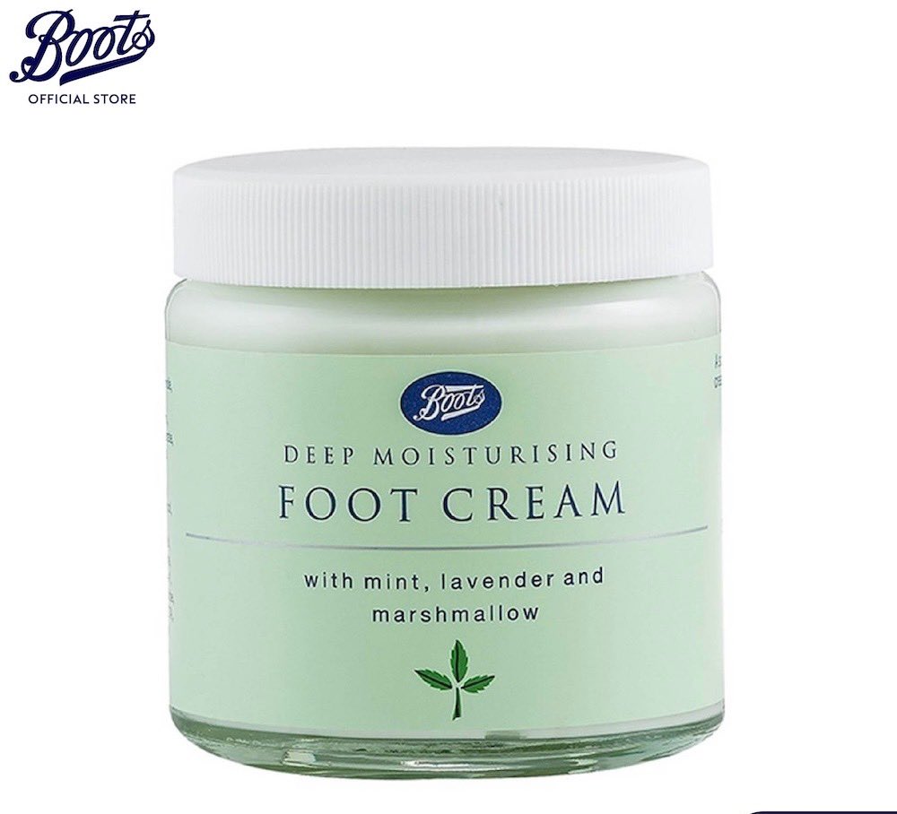 rukkumto's tweet image. ส้นเท้าแตก เท้าด้าน เท้าแห้งกร้าน แนะนำมอยส์ตัวนี้ โคตรดี!! อยากอวยมากกกก เนื้อครีมนุ่ม กลิ่นหอมมินท์อ่อนๆ ทาก่อนนอนผ่อนคลายสุดๆ เหมือนเปิดสปาเท้าที่บ้าน เท้านุ่มละมุนทำได้จริง