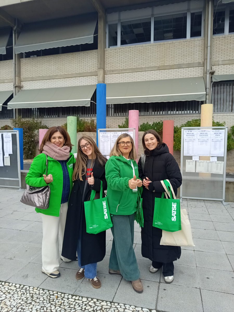 satsegranada's tweet photo. @satsegranada 
Os acompañamos en la F. de Farmacia y Empresariales en Granada en para ayudaros en lo que necesiteis, resolver cualquier duda y asegurarnos de que se garantizan tus derechos. 

¡¡Mucha suerte!! 🍀

#Enfermería 
#EnfermeraEspecialista https://t.co/p4FY316RXe