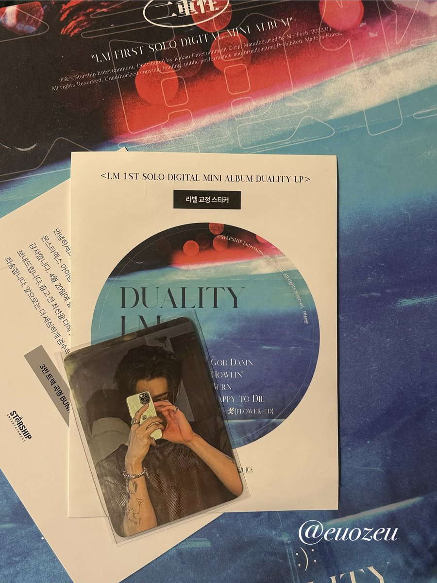 euozeu's tweet photo. 몬스타엑스 아이엠 임창균 duality LP 양도합니다

택미포 8
단순 개봉, 청음 X, 교정 스티커, 포카 O

https://t.co/cwPBxxYI3c

ㅅㅊㅇ 몬스타엑스 MONSTAX  IM 임창균 창균 엘피 포카 듀얼리티 duality 아이엠 셔누 민혁 기현 형원 주헌 포카 양도 미공포 앨범 https://t.co/0w3LVuju0o