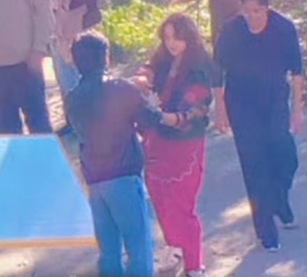 YumnaAdmirer's tweet photo. So which can we expect today! 😍
#YumnaZaidi #dekhmagarpyarse #DMPS https://t.co/cMwVxT09r5