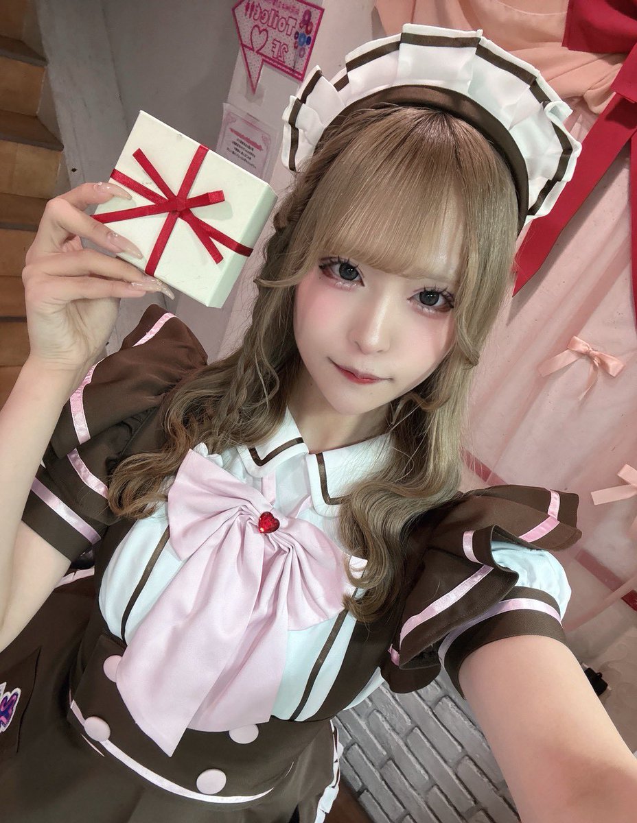 qscs_md's tweet photo. ━━━━━━━━━━━━
　           𝐃-𝟏: #なり

             𝐐𝐒𝐂𝐒 𝐋𝐈𝐕𝐄
    💌バレンタイン公演🍫
  2026.01.25 START18:00 
━━━━━━━━━━━━

⬇️詳しくはこちら
https://t.co/YRux6XQgwd

#maidreamin #めいどりーみん
#QSCSLIVE #メイドカフェ https://t.co/5KK4lMFyUr