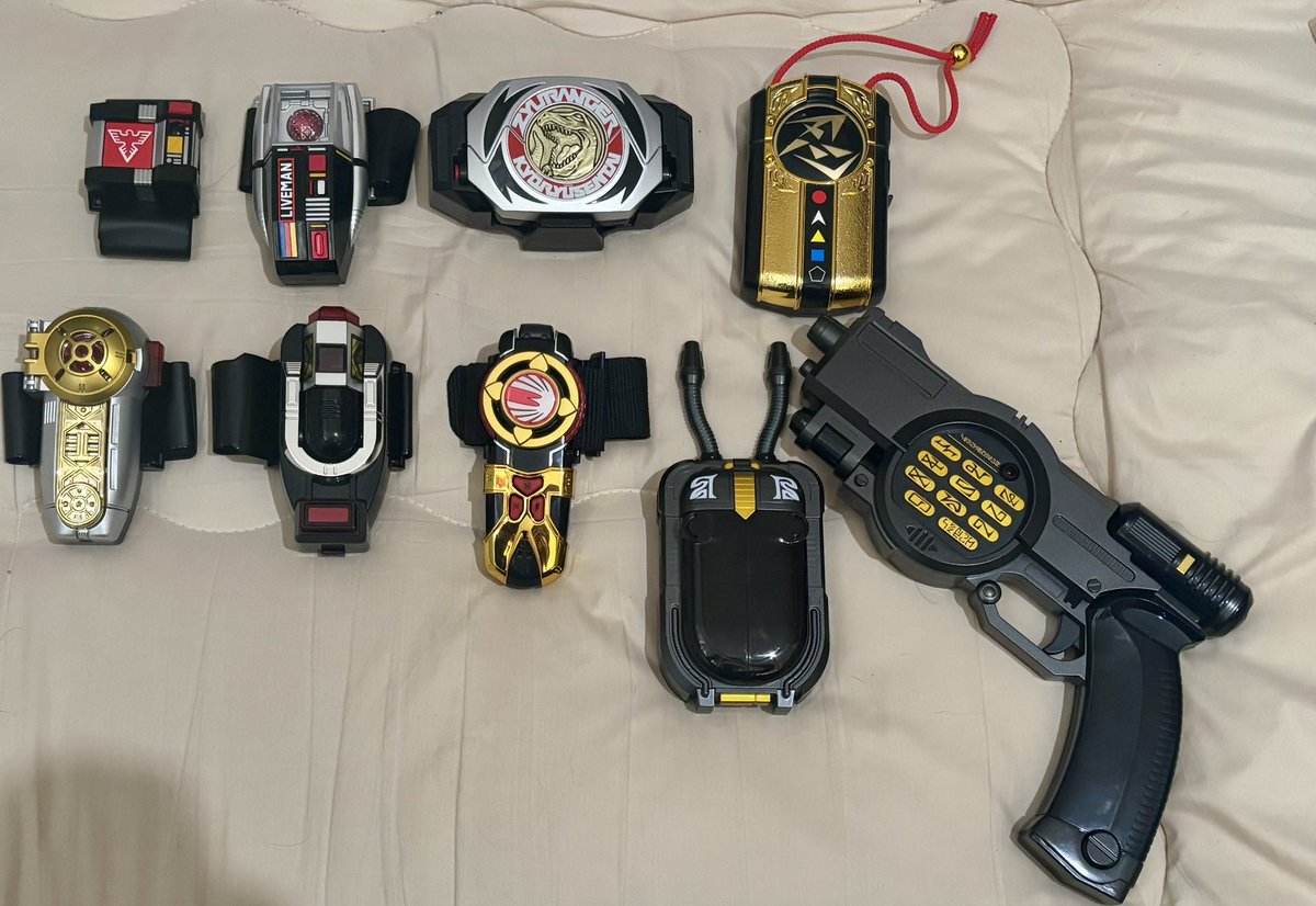 ここ最近買った変身アイテムを並べてみた！！