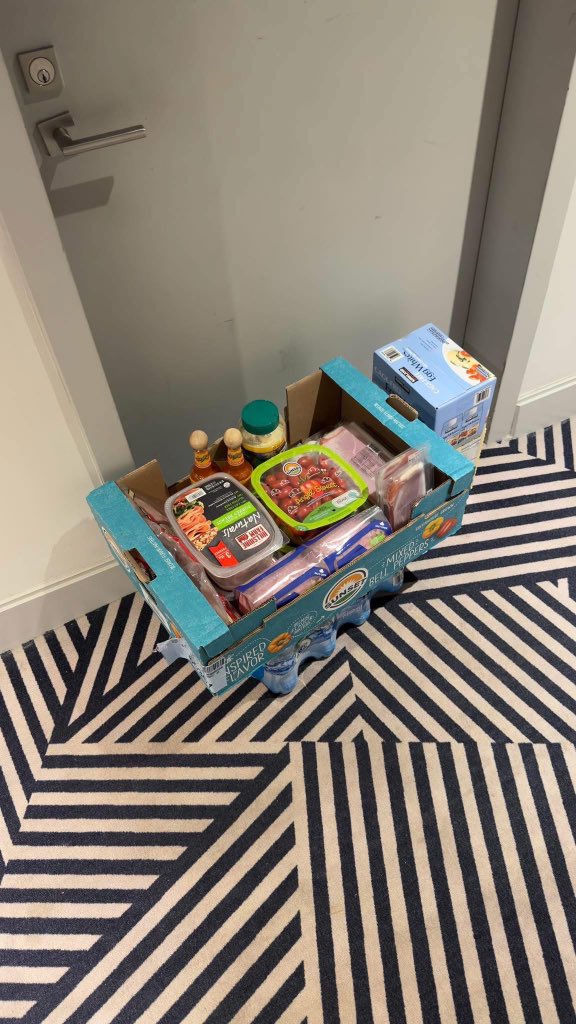 MrPitbull07's tweet image. This right here is why I’m done being the “nice friend.”

I spent my own money, my own time, and my own energy putting together a full box of groceries for someone who told me they were struggling. Fresh food, snacks, water, sauces, meat, fruit, everything they could possibly…