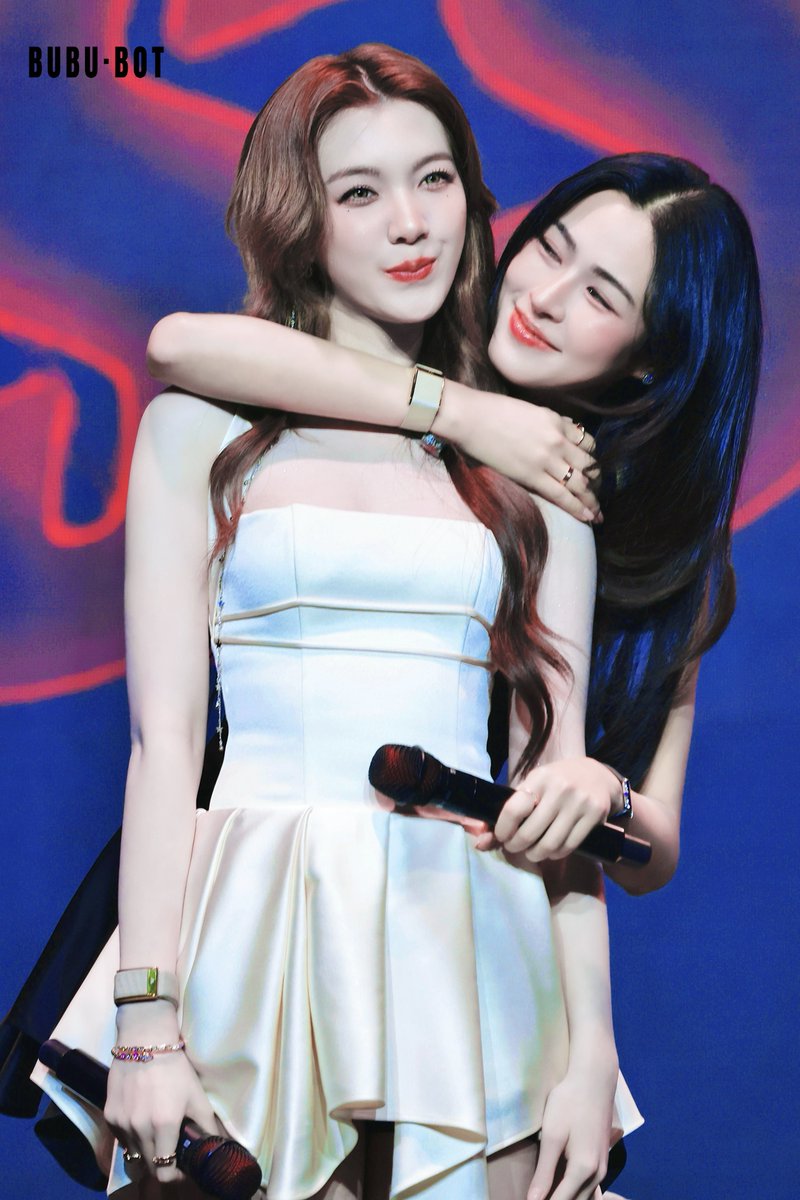 Only You
012426

LINGORM HK ONLY YOU MEET 
#LingOrmHongKongFMD1