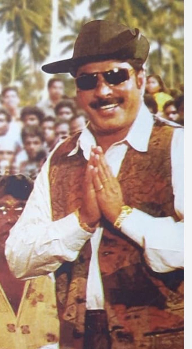 ആ ഗാവ് വാലയെ കാണണമെന്ന് പറഞ്ഞത് മാത്രേ ഓര്മയുള്ളൂ , എന്നെ എല്ലാരും കൂടേ റൊട്ടി അടിക്കുന്നു 😅🤭😝 എനിക്ക് എന്തിൻറെ കേടായിരുന്നു . മിണ്ടാതിരുന്നാ മതിയായിരുന്നു 🙂