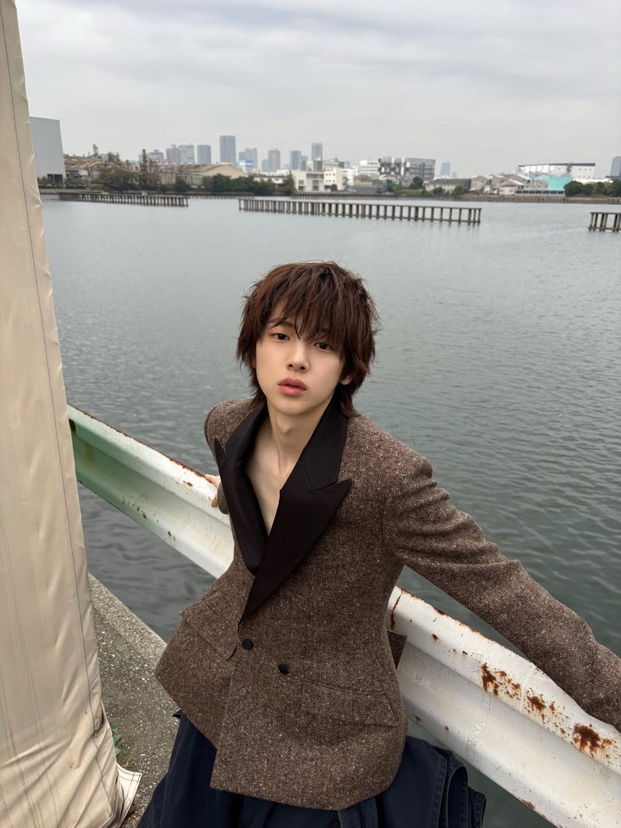 malyrix's tweet image. โห่กูอึ้งกับน้องจูฮุนลุคนี้ซิลูเอตของเบลเซอร์ทรงนี้กับฮีคือมากอะโทนสีเอยใดงานเบ้างานผิวฮีคือไม่ต้องพูดถึงเคยได้ยินที่เขาบอกการเผยผิวอย่างพอดี เกิดเป็นเซ็กซี่แบบไม่ตั้งใจไหมนี่แหละถูกต้อง