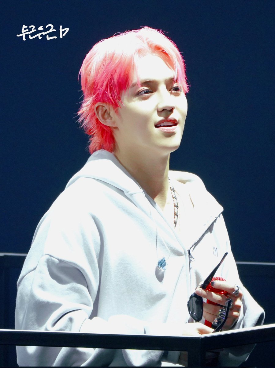 Pit a pat tweet media