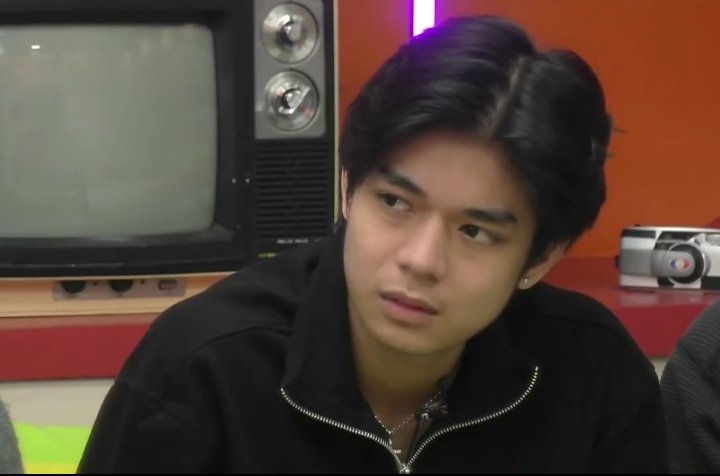 krizzelebora_'s tweet image. hindi ka basta wildcard lang macocoy, wildcard ka kase may purpose kung bakit ka nandiyan ulit. kita sa mukha mo yung takot at sakit pero laban lang macocoy. lumaban ka dyan sa loob at ganon din kami ilalaban ka din namin hanggang dulo. mahal ka namin!