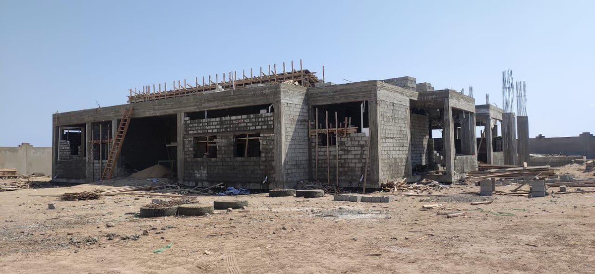 هذه ليست سجون سرية..

هذا مشروع في عدن لبناء وتجهيز مبنى المعاقين في مديرية الشيخ عثمان 
الذي ينفذه البرنامج السعودي لتنمية وإعمار اليمن ويخدم فئة عزيزة على قلوبنا جميعا. 🇸🇦🇾🇪
#عدن
#اليمن