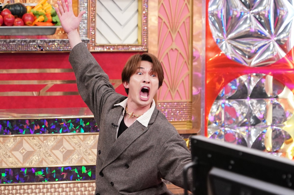 ⋱放送まであと6時間⋰
今夜の #GOスト チラ見せ💎

いつだって全力投球🔥

親子鍋に競技用の円盤は入る❓入らない❓
結果は今夜9時からの #GoldenSixTONES で🥚